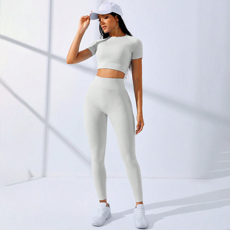 Light Gray / L