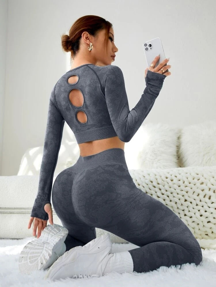 Gray / M