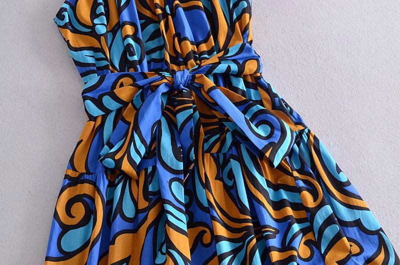 Printed Dress Holiday Style Tie