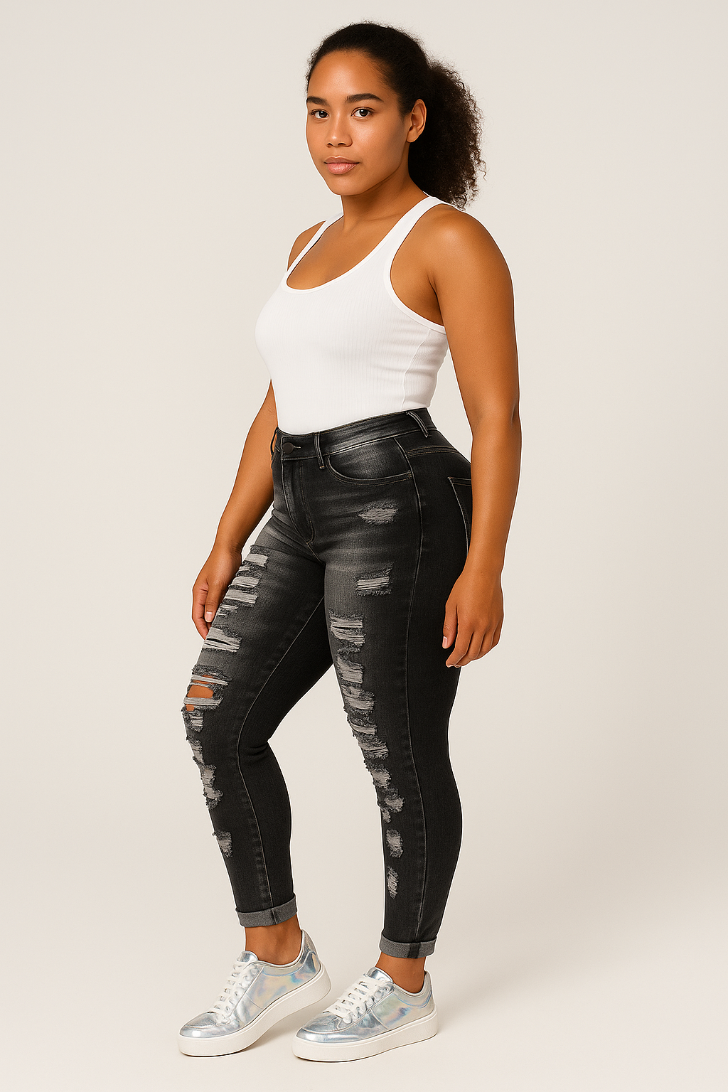 High-Stretch Ripped Skinny Jeans – Curve-Enhancing Fit