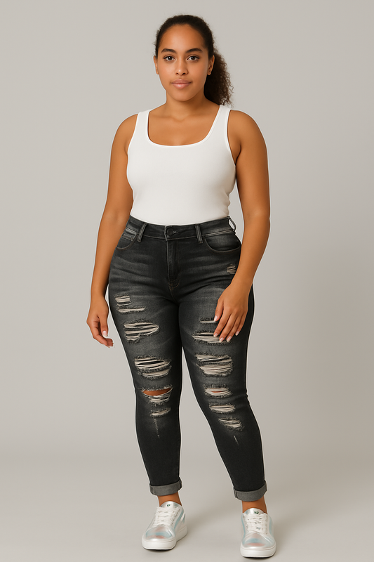 High-Stretch Ripped Skinny Jeans – Curve-Enhancing Fit