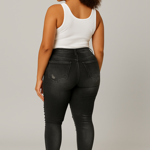 High-Stretch Ripped Skinny Jeans – Curve-Enhancing Fit