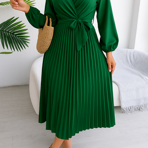 Elegant Pleated Maxi Dress